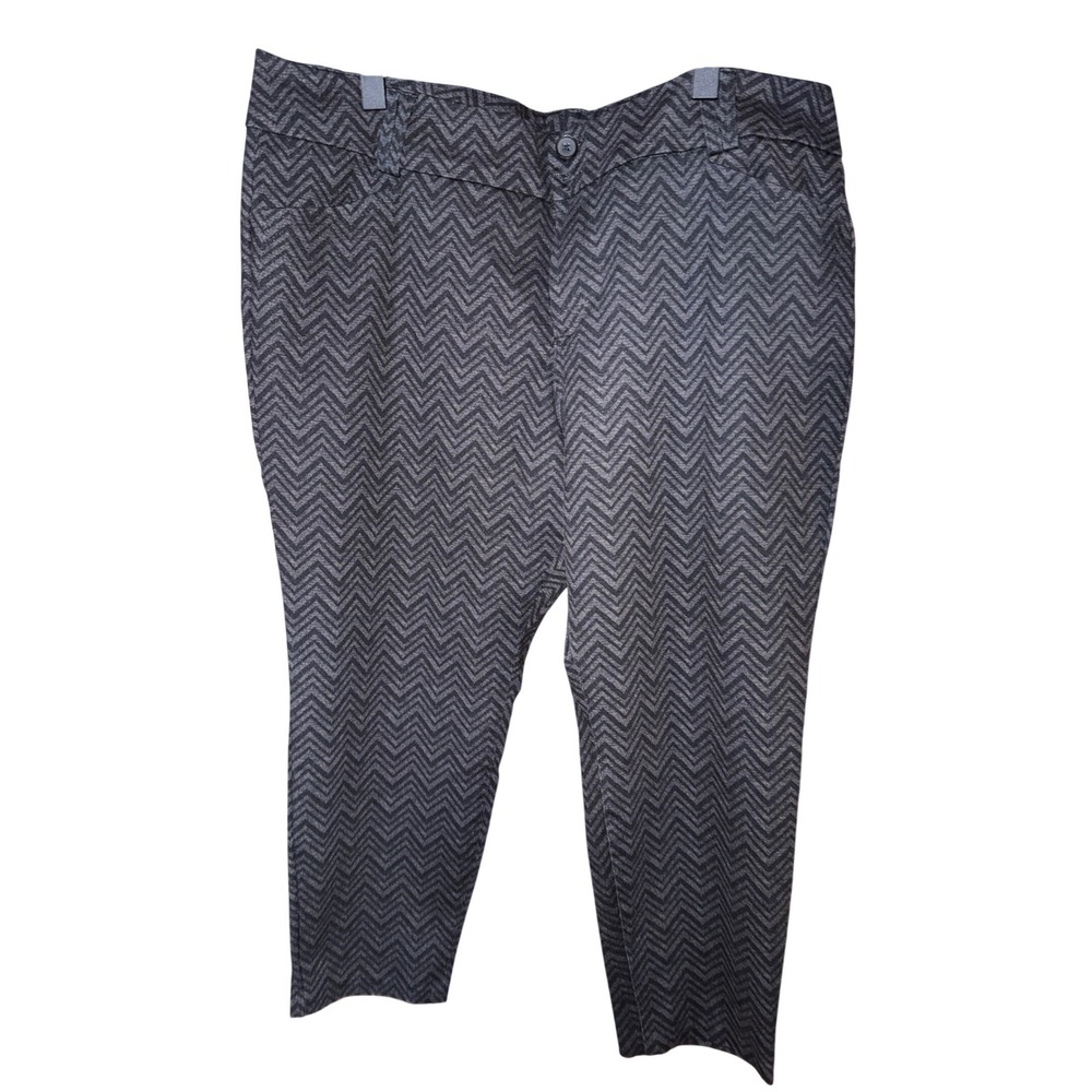 Torrid Womens Pants 22R Black Gray Chevron Pattern‎ Cropped Leg